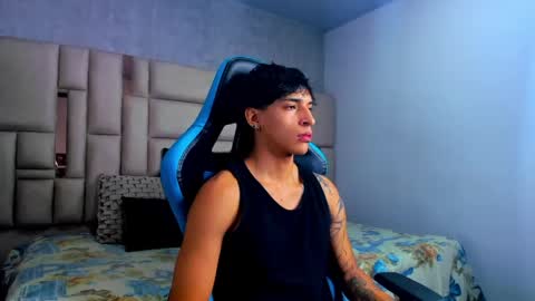 Croy online show from 03-24-26, 12:04