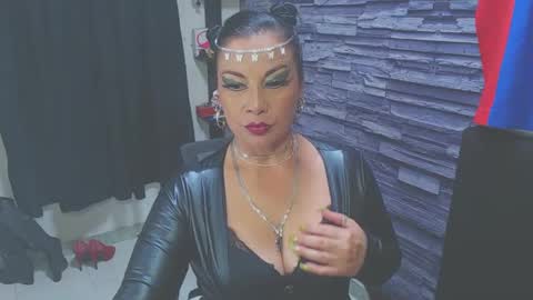 cruela_deviil online show from 09-12-25, 01:17