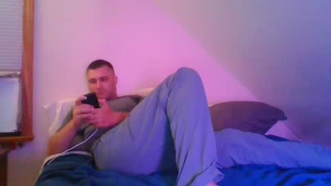 Snapshot of crush380 chatting on 06-23-26, 11:58 Crush380 online show from 06-23-26, 11:58