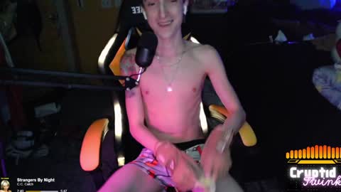 Snapshot of cryptidtwink chatting on 12-04-24, 06:22 CryptidTwink online show from 12-04-24, 06:22