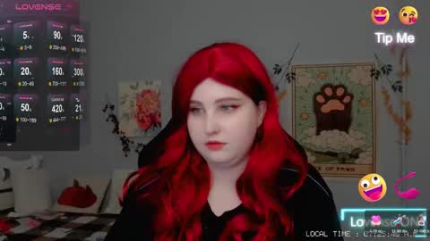 Snapshot of crystal__chris chatting on 11-12-25, 05:19 Chris online show from 11-12-25, 05:19