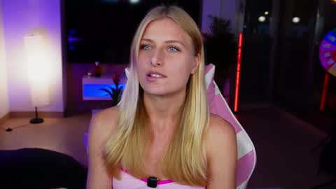 Crystal online show from 02-06-26, 09:07