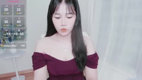 crystal_lea online show from 10-10-25, 01:37