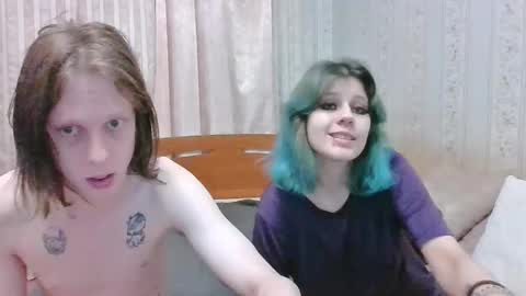 Snapshot of crystal_porn_love chatting on 12-21-24, 12:42 Crystal and Marcl online show from 12-21-24, 12:42