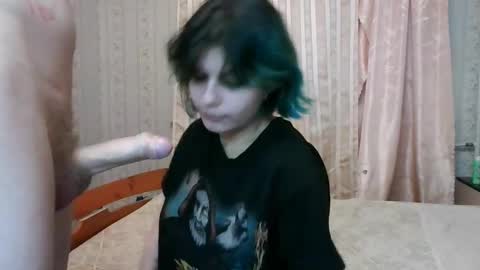 Snapshot of crystal_porn_love chatting on 01-31-25, 12:28 Crystal and Marcl online show from 01-31-25, 12:28