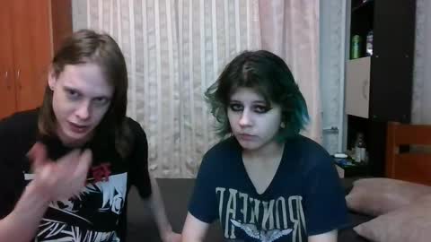 Snapshot of crystal_porn_love chatting on 02-06-25, 12:00 Crystal and Marcl online show from 02-06-25, 12:00