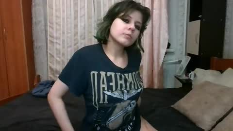 Snapshot of crystal_porn_love chatting on 02-24-25, 11:41 Crystal and Marcl online show from 02-24-25, 11:41