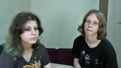 Snapshot of crystal_porn_love chatting on 09-19-25, 07:47 Crystal and Marcl online show from 09-19-25, 07:47