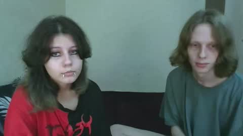 Snapshot of crystal_porn_love chatting on 10-21-25, 11:05 Crystal and Marcl online show from 10-21-25, 11:05