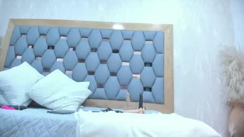 Snapshot of crystal_sm chatting on 05-21-26, 03:35 crystal_sm online show from 05-21-26, 03:35