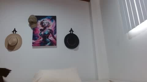 Snapshot of crystal_starx chatting on 02-06-26, 09:29 Crystal Blaze online show from 02-06-26, 09:29