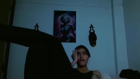 Snapshot of crystal_starx chatting on 04-23-26, 06:58 Crystal Blaze online show from 04-23-26, 06:58
