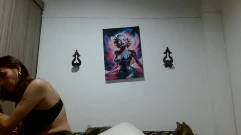 Snapshot of crystal_starx chatting on 06-22-26, 02:35 Crystal Blaze online show from 06-22-26, 02:35