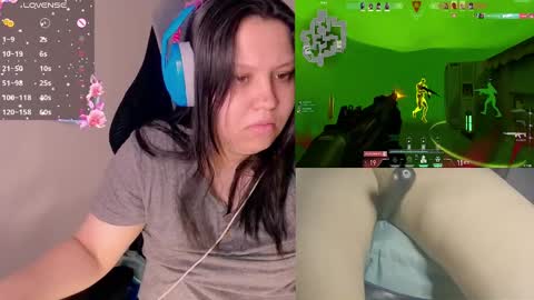 Snapshot of crystal_velvet01 chatting on 12-08-24, 05:33 crystal online show from 12-08-24, 05:33