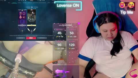 Snapshot of crystal_velvet01 chatting on 01-16-25, 07:38 crystal online show from 01-16-25, 07:38