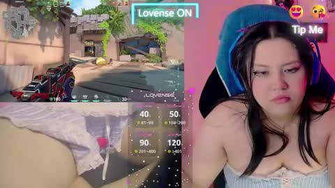 Snapshot of crystal_velvet01 chatting on 01-23-25, 06:06 crystal online show from 01-23-25, 06:06