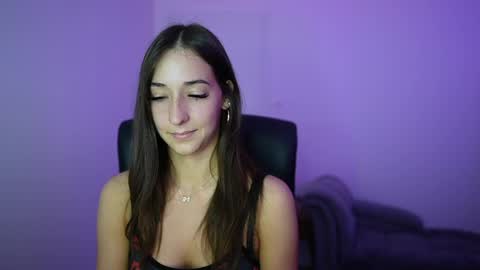 Crystalbrunette18 online show from 05-20-26, 12:55