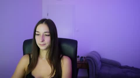 Crystalbrunette18 online show from 07-05-26, 06:04