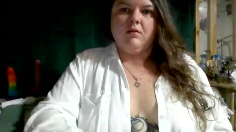 Snapshot of crystalizzzee chatting on 06-11-26, 02:26 Herekittykitty69 online show from 06-11-26, 02:26