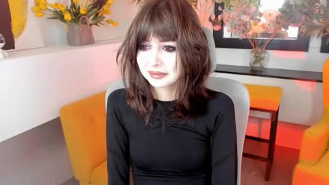 crystallbloom online show from 10-20-25, 04:24