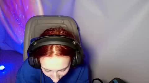 Snapshot of crystallkris chatting on 12-25-24, 02:35 Kristina online show from 12-25-24, 02:35