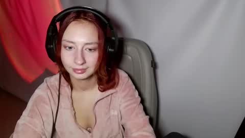 Snapshot of crystallkris chatting on 12-26-24, 12:25 Kristina online show from 12-26-24, 12:25