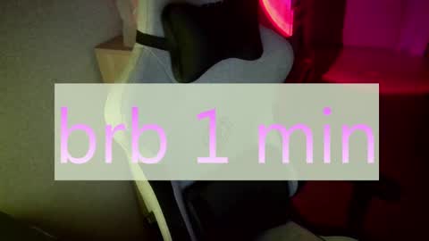 Snapshot of crystallkris chatting on 01-07-25, 01:17 Kristina online show from 01-07-25, 01:17