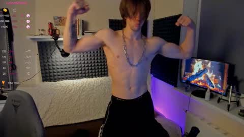 Snapshot of crystallora chatting on 12-12-24, 09:26 Crys online show from 12-12-24, 09:26