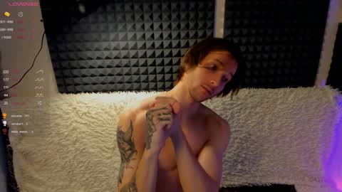 Snapshot of crystallora chatting on 12-17-24, 12:45 Crys online show from 12-17-24, 12:45