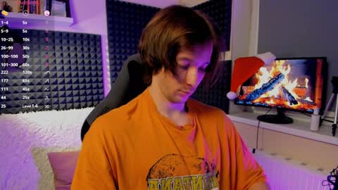 Snapshot of crystallora chatting on 12-22-24, 02:17 Crys online show from 12-22-24, 02:17