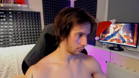 Snapshot of crystallora chatting on 12-26-24, 02:33 Crys online show from 12-26-24, 02:33