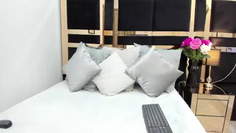 Crystal online show from 07-12-26, 07:27