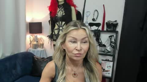 CrystalHotty online show from 05-18-26, 05:13