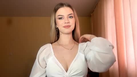 Jesi online show from 04-17-26, 05:54