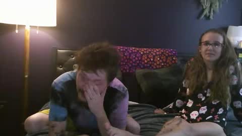 Snapshot of ctn4483 chatting on 10-20-25, 11:27 CTN4483 online show from 10-20-25, 11:27