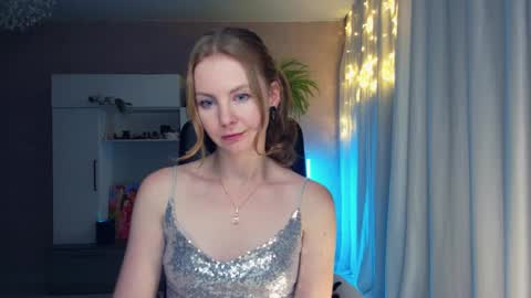 Snapshot of cuddle_kitten chatting on 12-21-24, 02:15 Alexia online show from 12-21-24, 02:15