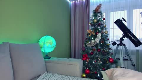 Snapshot of cuddle_kitten chatting on 01-01-25, 11:49 Alexia online show from 01-01-25, 11:49