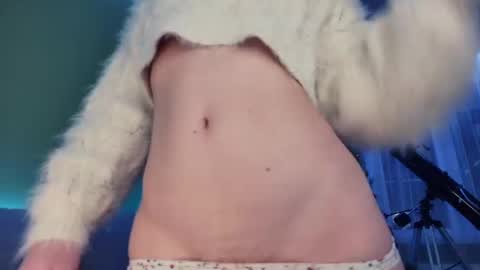 Snapshot of cuddle_kitten chatting on 01-09-25, 03:47 Alexia online show from 01-09-25, 03:47