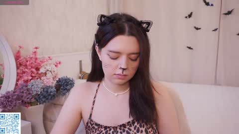 Ellie online show from 11-23-25, 05:02