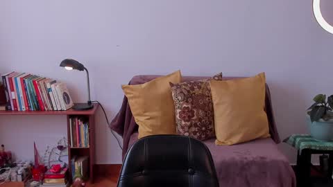 Leonela online show from 02-07-25, 01:53