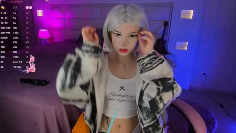 Snapshot of cuddly_kitten chatting on 09-27-25, 10:26 Cuddly Kitten online show from 09-27-25, 10:26