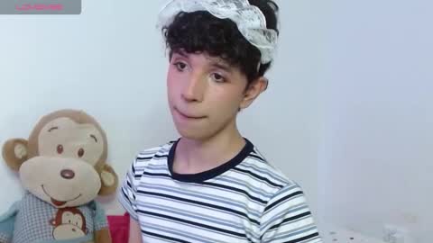 Cuddly online show from 11-28-25, 10:23