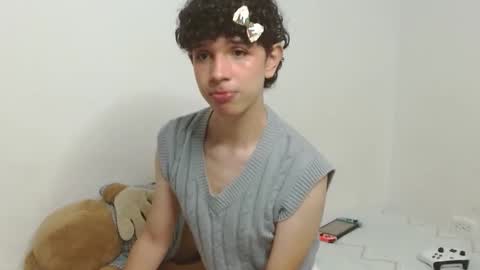 Cuddly online show from 02-01-26, 09:52