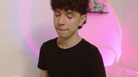 Cuddly online show from 02-19-26, 05:47