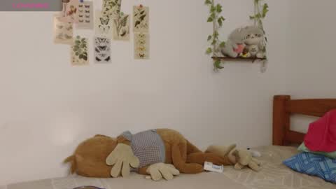 Snapshot of cuddly_twinkie chatting on 06-01-26, 06:48 Cuddly online show from 06-01-26, 06:48