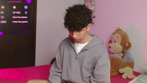 Cuddly online show from 07-04-26, 10:27