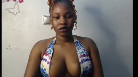 Snapshot of cum_ebony_xxxpetit chatting on 06-25-26, 01:38 Teeha online show from 06-25-26, 01:38