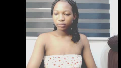 cumebony_petit online show from 05-14-26, 06:53