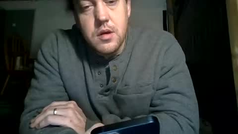 Snapshot of cumfacialxxx chatting on 11-19-25, 01:22 cumfacialxxx online show from 11-19-25, 01:22