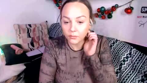 Snapshot of cumguzzlingskank chatting on 11-22-25, 07:07 cumguzzlingskank online show from 11-22-25, 07:07